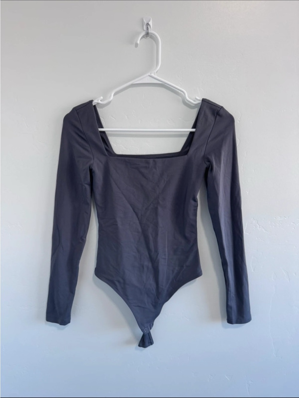 Aritzia Babaton Contour Grey Bodysuit XS